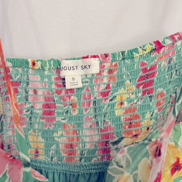 Size S Maxi dress ruffle layer on bottom like NEW green bright floral tie straps - Picture 3 of 3